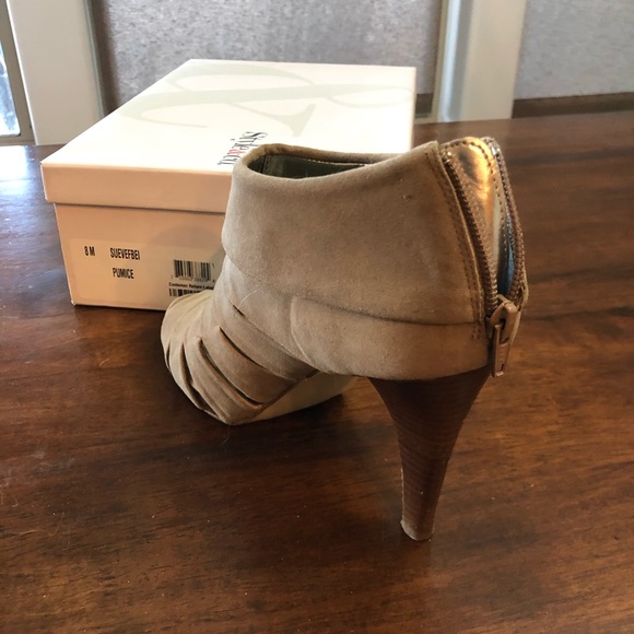 Pumice 4 inch heel - Picture 2 of 4